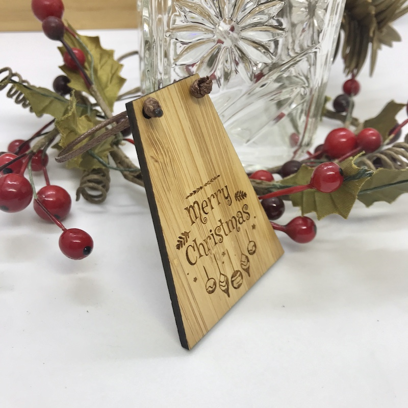 Vodka Bottle Tag Drinks Plaque in Bamboo ''Merry Christmas'' Personalised with your own words
