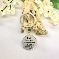 Personalised Keyring withDAD LOVE YOU TO THE MOON AND BACK