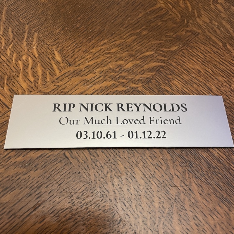 Memorial plaque in remembrance outdoor bench plaque personalised 15 x 4 or 5cm 5.9 x 1.57 or 1.96 inch various colours we also offer custom sizes