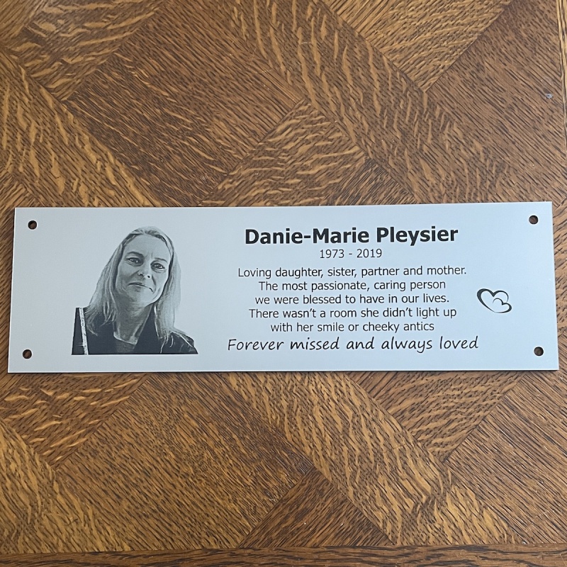 Memorial plaque in remembrance Dog Cat Pet outdoor bench plaque with photograph personalised 30 x 15cm 11.8 x 5.9 inch various colours we also offer custom sizes