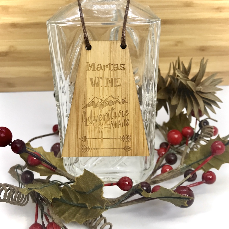 Wine Bottle Tag Drinks Plaque in Bamboo ''Adventure Awaits'' Personalised with your own words