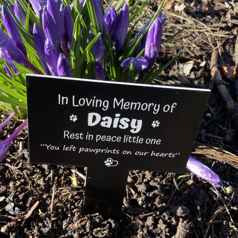 Memorial Plaque Stake Personalised in black and white grave marker in remembrance with your own words