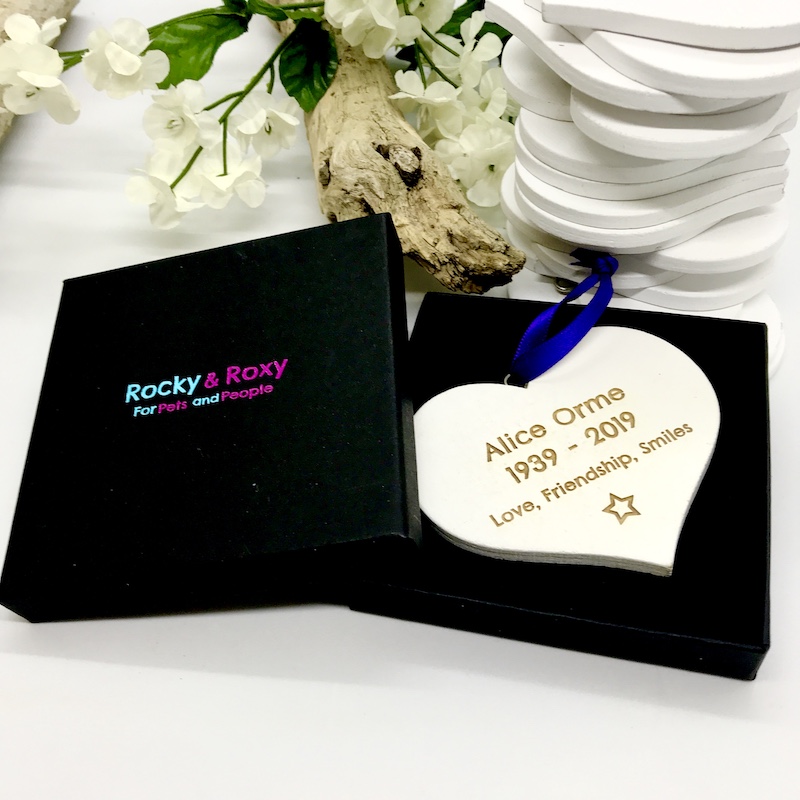 Keepsakes Personalised Beautiful White Heart Keepsakes for Remembering loved ones ONE side engraved