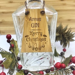 Gin Bottle Tag Drinks Plaque in Bamboo ''Merry Christmas'' Personalised with your own words